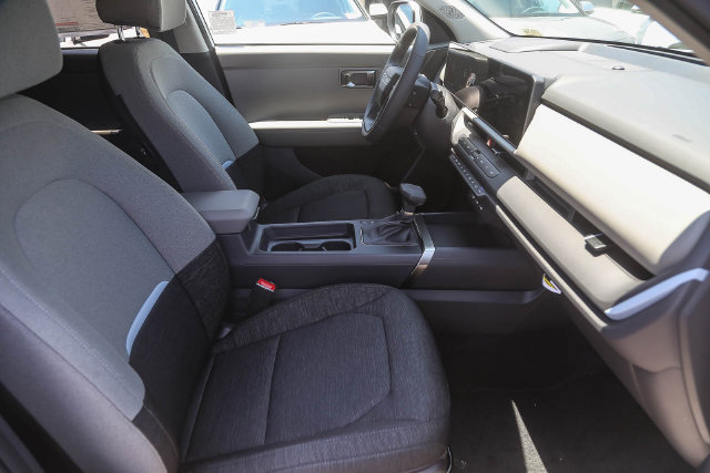 New 2027 Kia Seltos LX FWD image 9