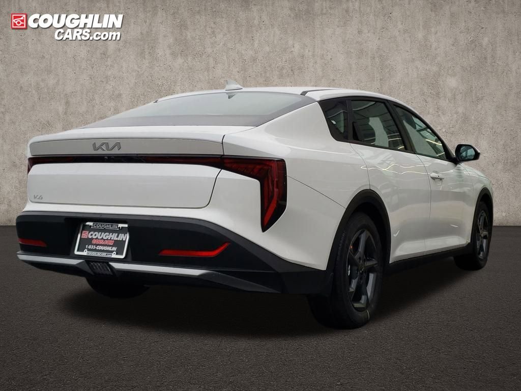 New 2025 Kia K4 LXS image 8