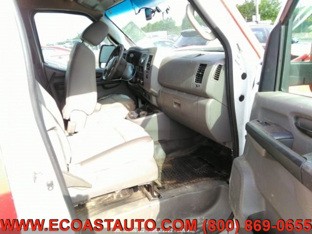 Used 2012 Nissan NV 2500 SV w/ Side Curtain Airbag Pkg RWD image 6