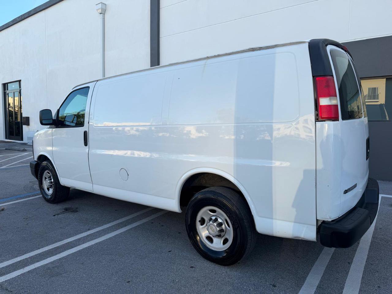 Used 2012 Chevrolet Express 2500 RWD image 10
