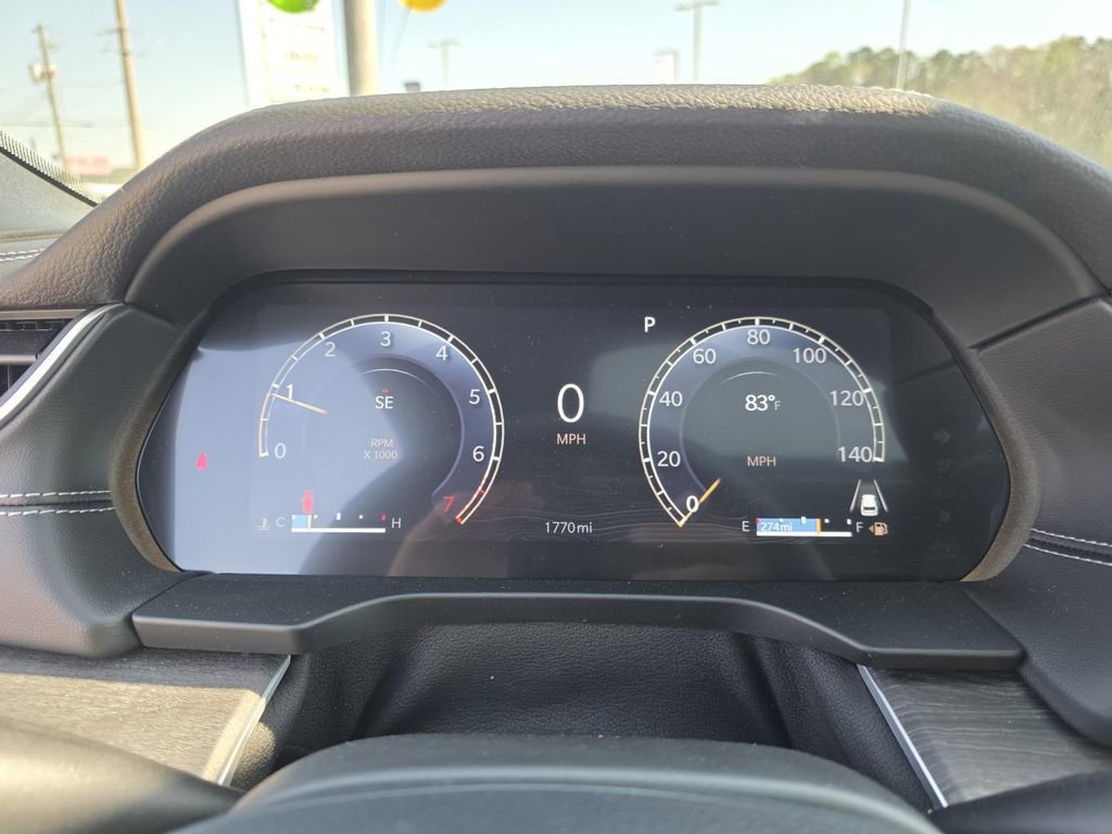 Used 2024 Jeep Grand Cherokee L Limited image 15