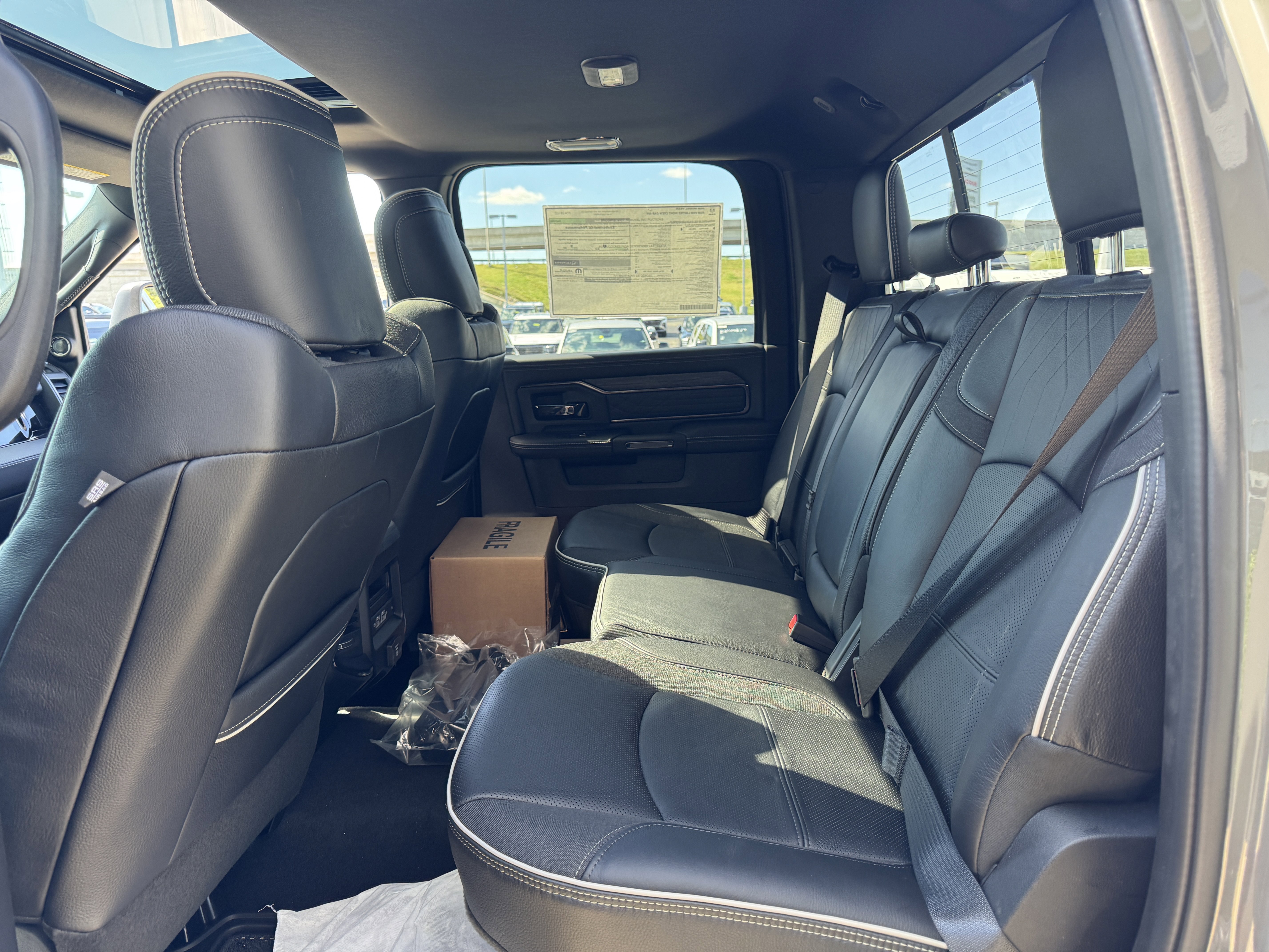 New 2026 RAM 2500 Limited image 32