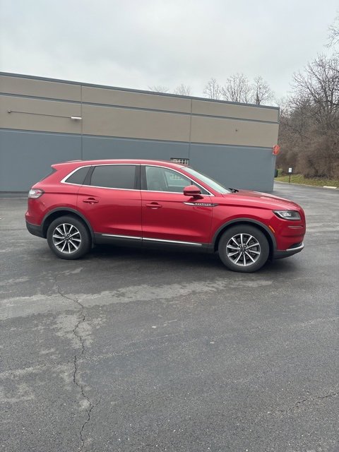 Used 2021 Lincoln Nautilus AWD image 4