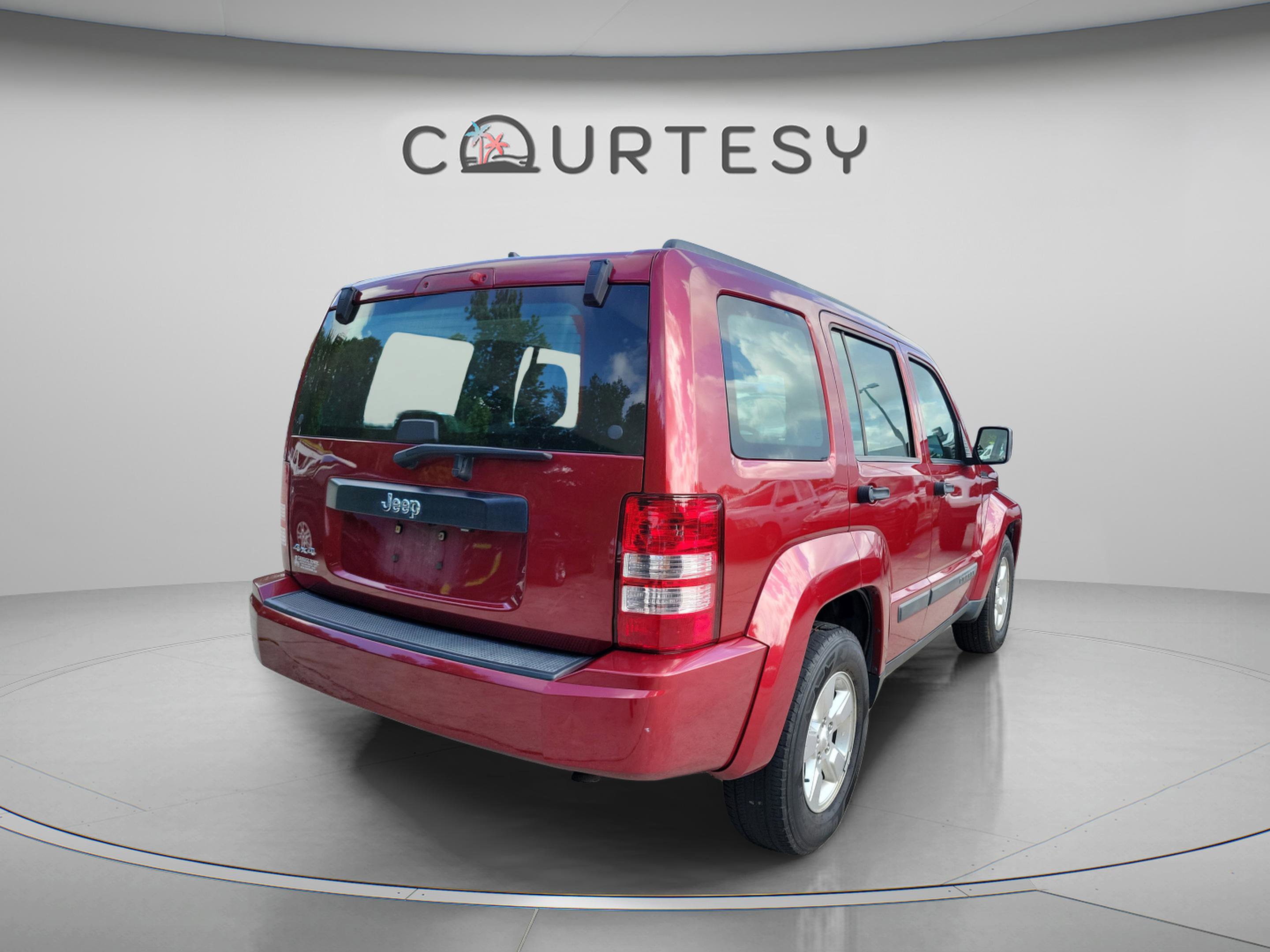 Used 2012 Jeep Liberty Sport AWD/4WD image 3