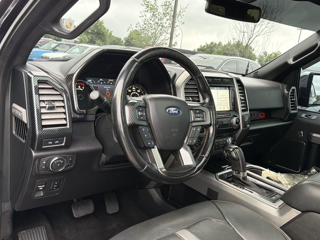 Used 2018 Ford F150 Platinum w/ Equipment Group 701A Luxury AWD/4WD image 10
