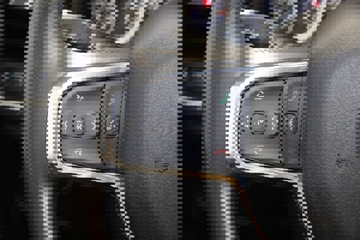 Used 2024 RAM 1500 Laramie image 28