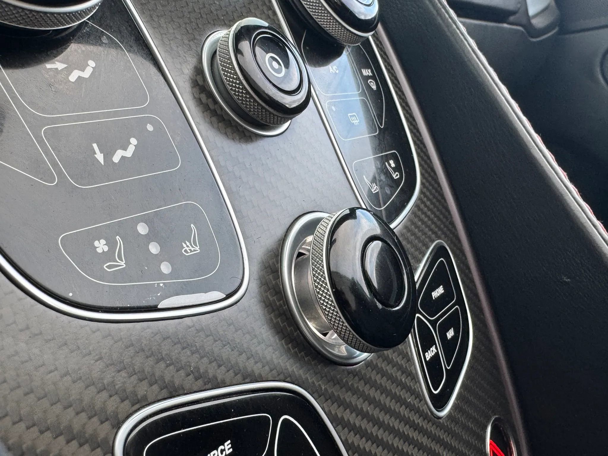 Used 2014 Aston Martin Vanquish Volante RWD image 22