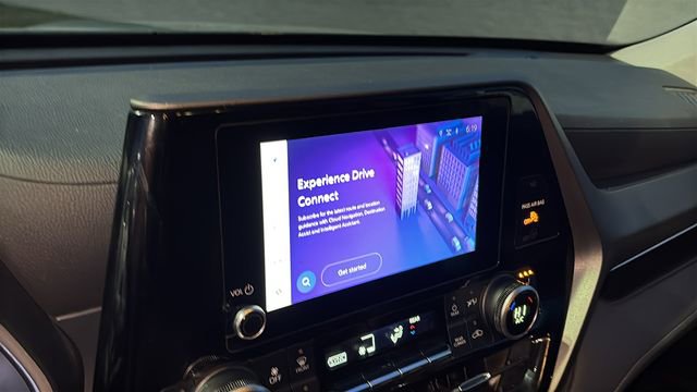 Used 2023 Toyota Highlander XLE w/ Protection Package #3 (TMS) image 16