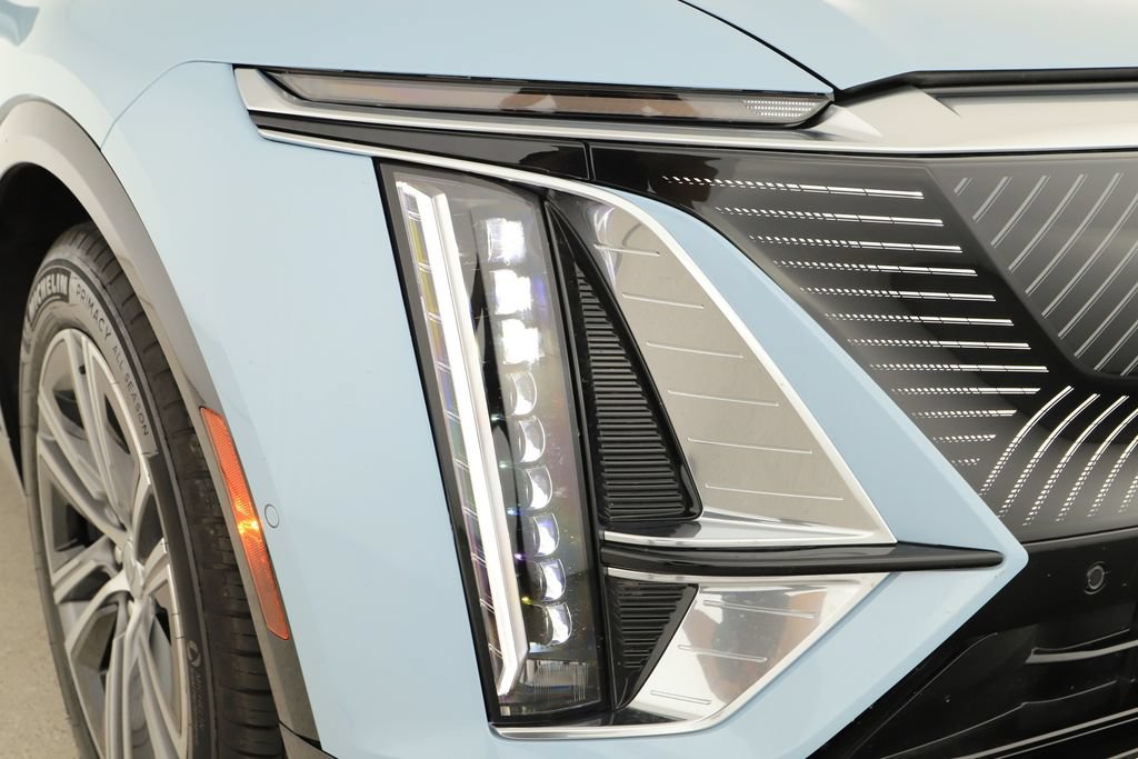 Used 2024 Cadillac Lyriq Luxury RWD image 34