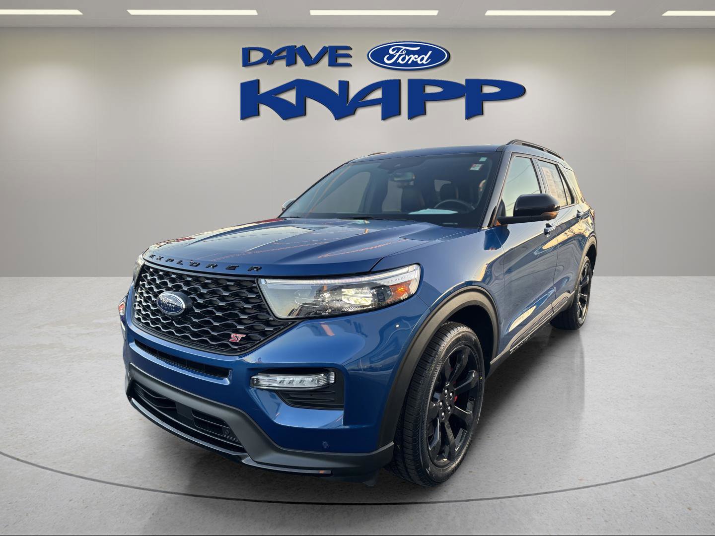 Used 2023 Ford Explorer ST w/ Equipment Group 401A image 4