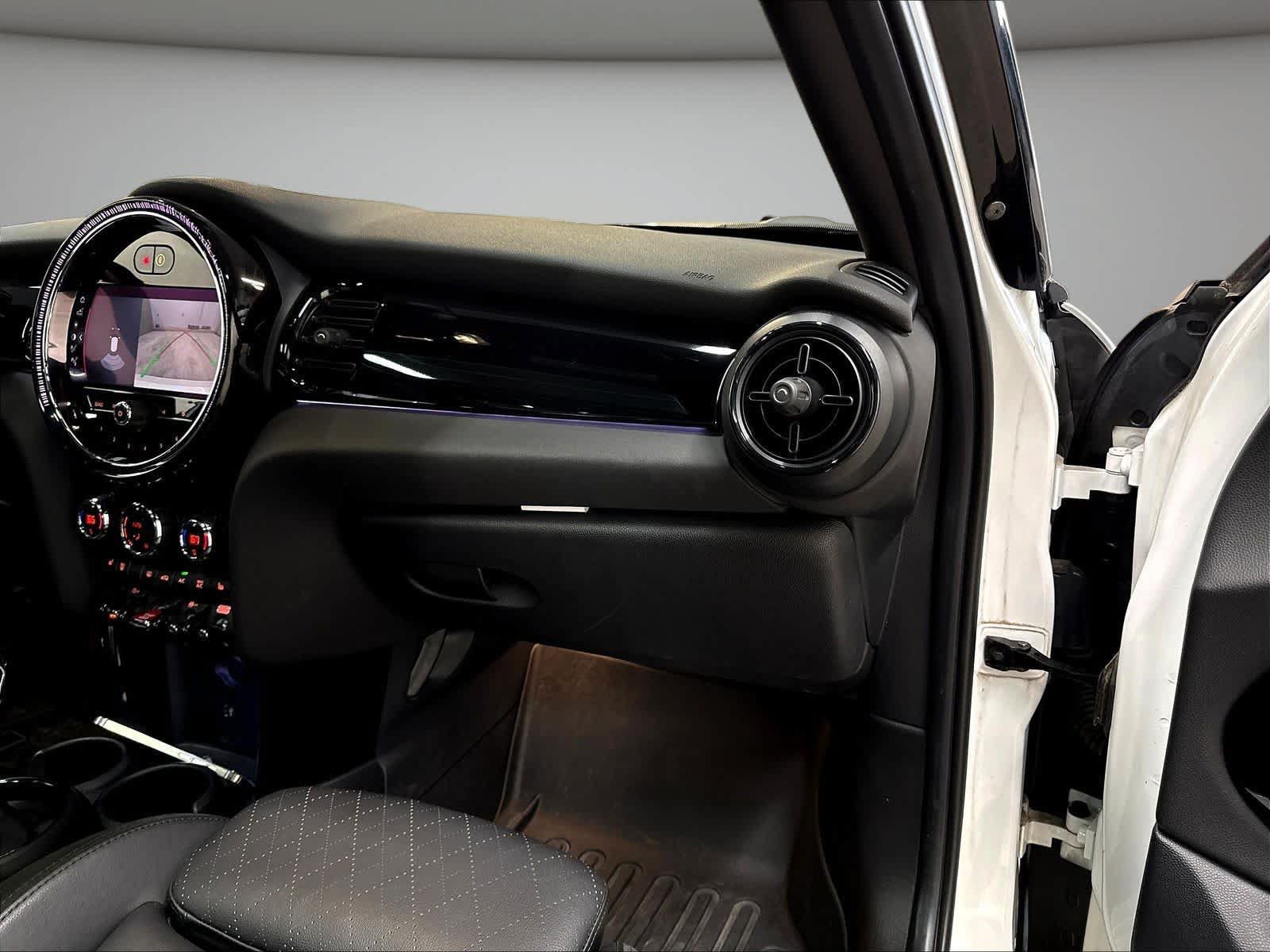Used 2024 MINI Cooper S w/ Signature Upholstery Package FWD image 25