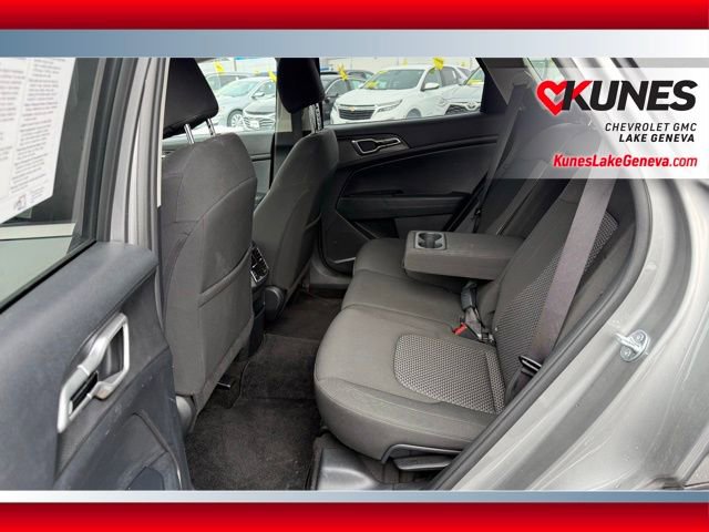Used 2025 Kia Sportage LX image 14