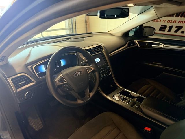 Used 2019 Ford Fusion SE image 11