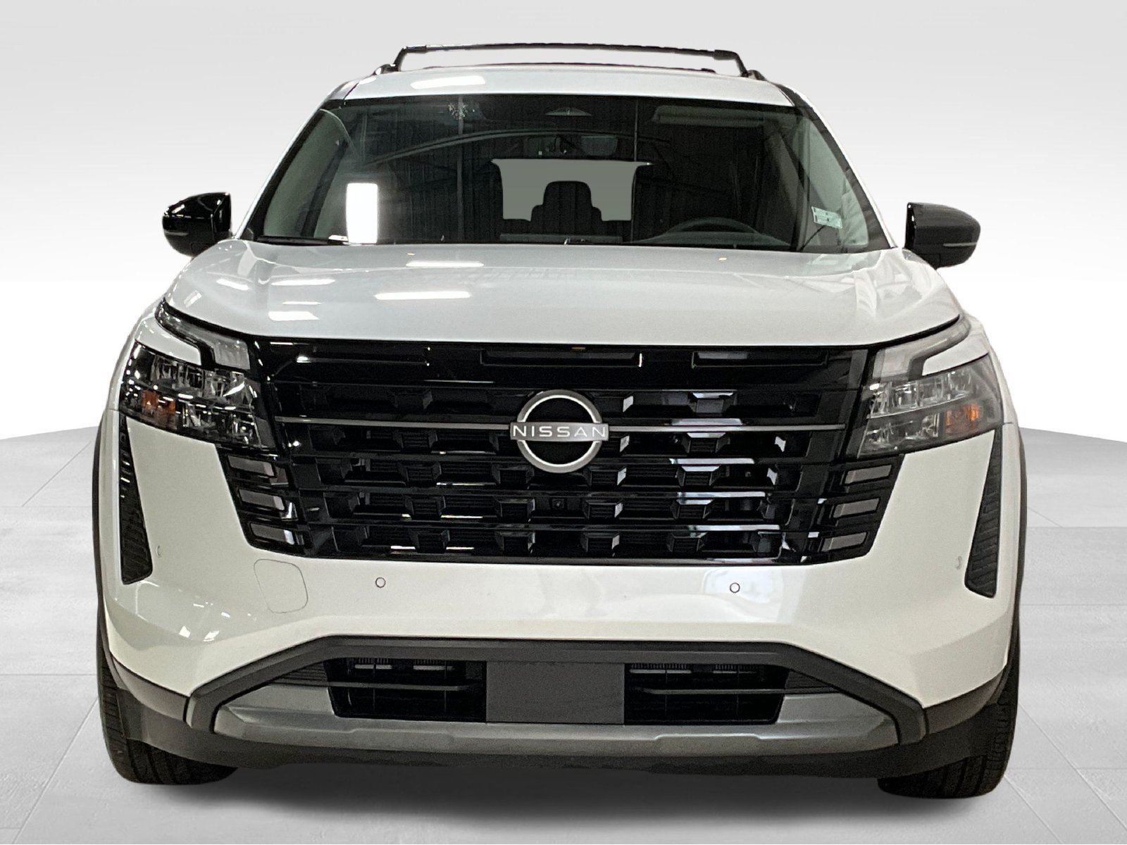 Used 2026 Nissan Pathfinder SL AWD/4WD image 2