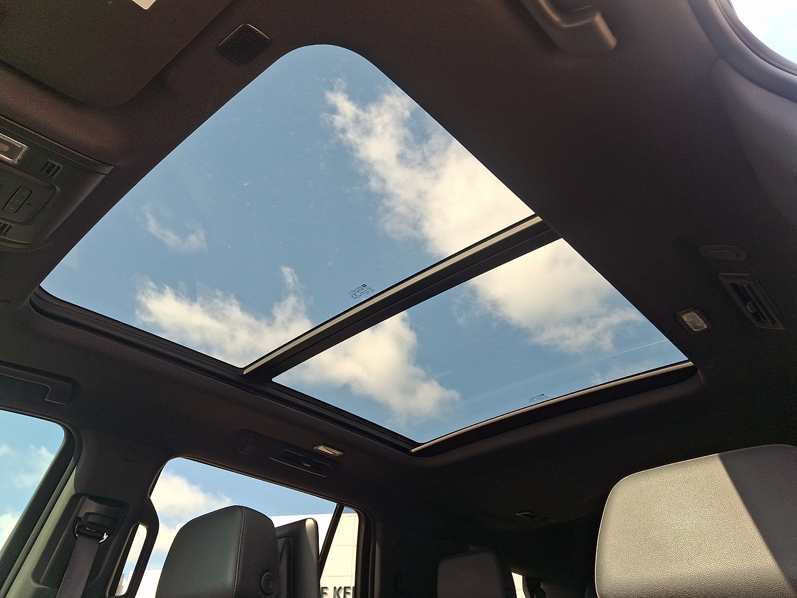 Used 2021 Chevrolet Tahoe Z71 w/ Rear Media and Nav Package image 17