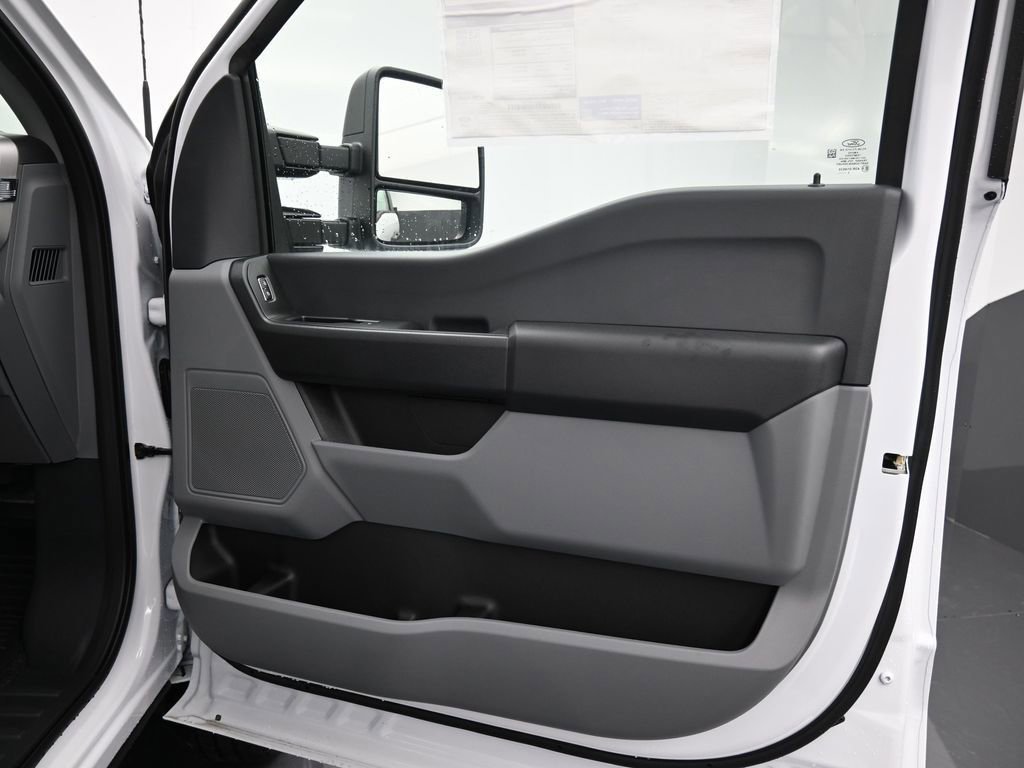 New 2026 Ford F250 XL w/ FX4 Off-Road Package image 19