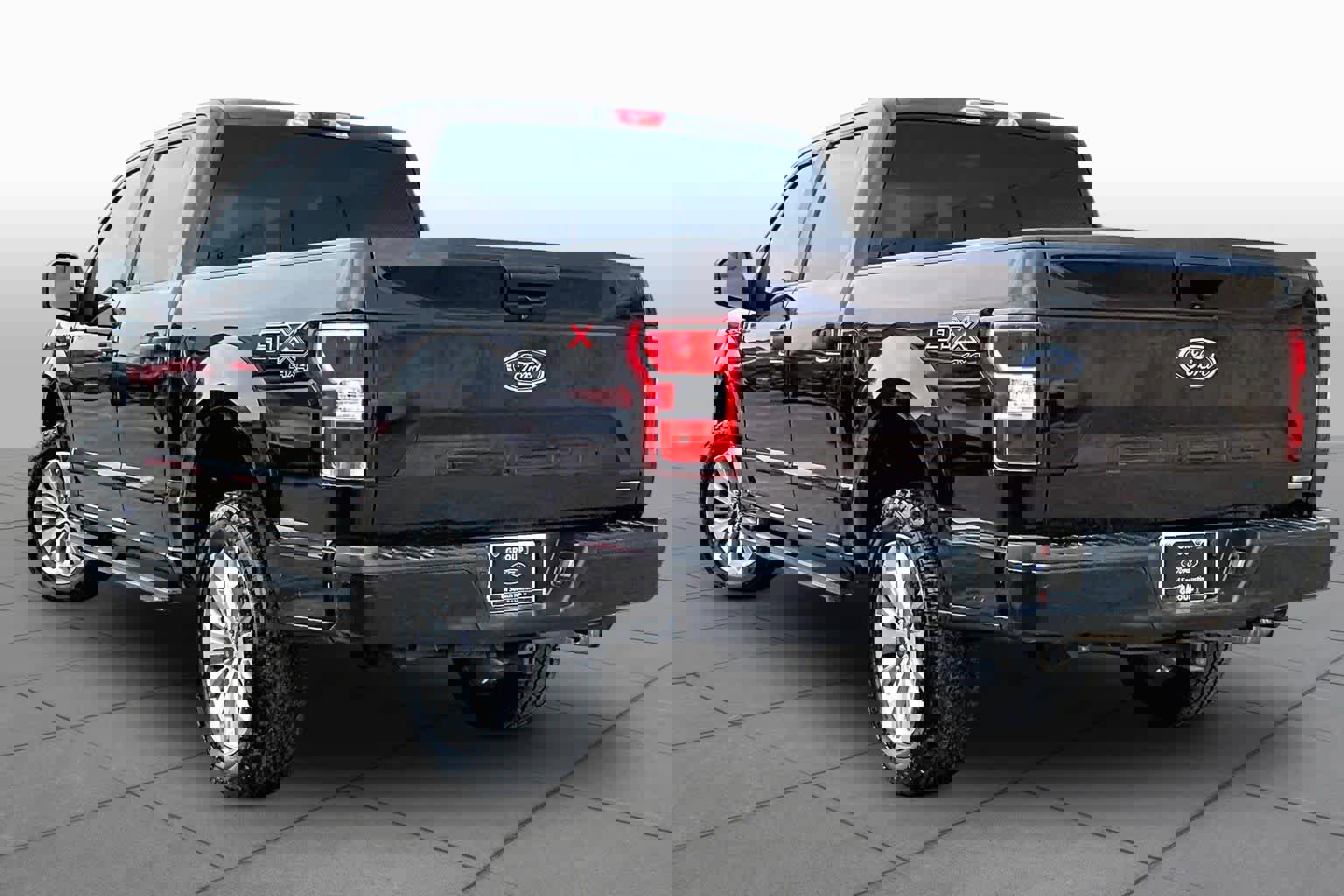 Used 2018 Ford F150 XL w/ Equipment Group 101A Mid AWD/4WD image 11