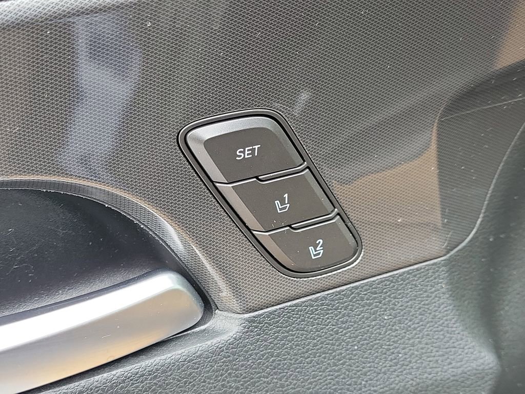 Used 2022 Hyundai Santa Fe Calligraphy image 19