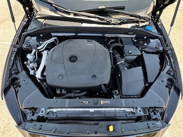 Used 2021 Volvo V60 T5 Cross Country AWD/4WD image 33