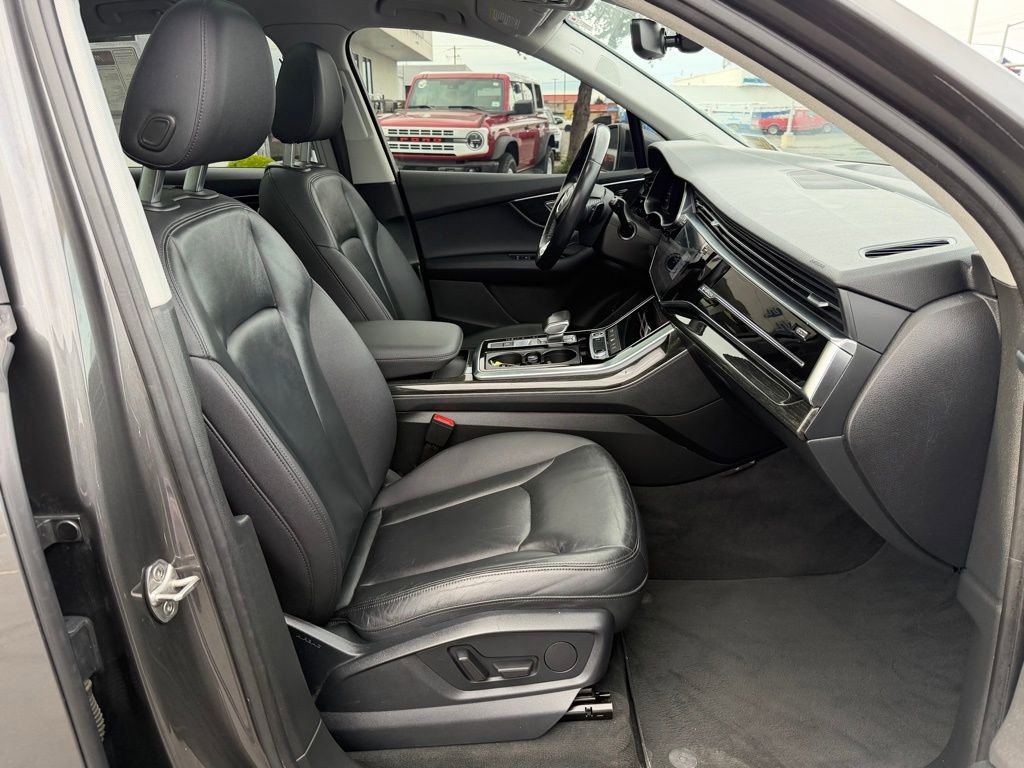 Used 2022 Audi Q7 3.0T Premium Plus AWD/4WD image 28