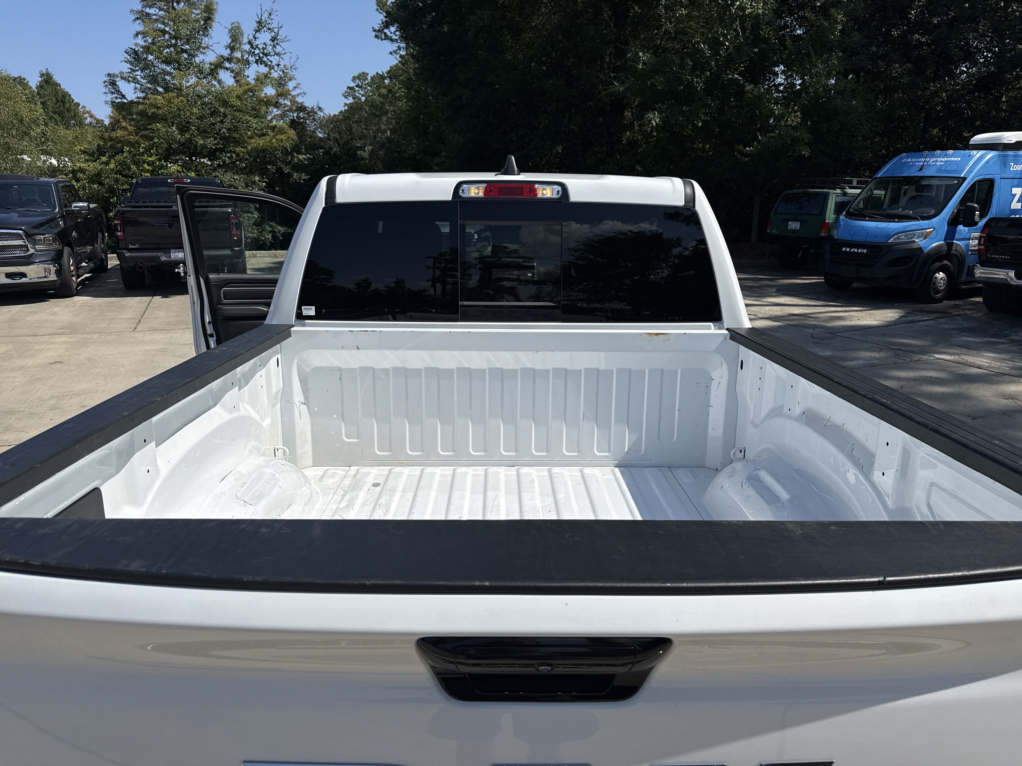 Used 2025 RAM 1500 Big Horn AWD/4WD image 32