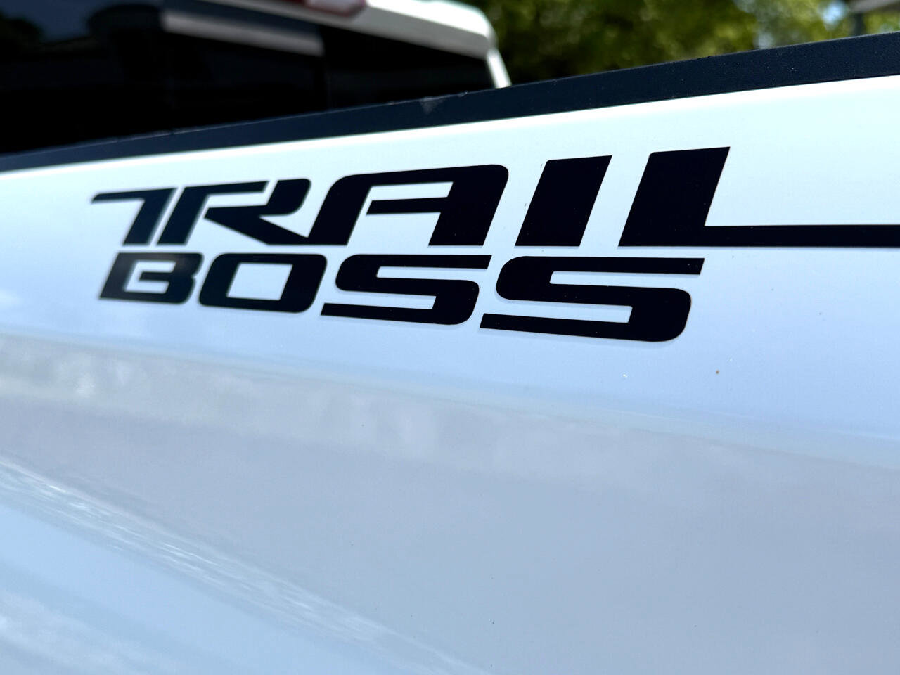 Used 2022 Chevrolet Silverado 1500 LT Trail Boss w/ LT Trail Boss Premium Package image 16