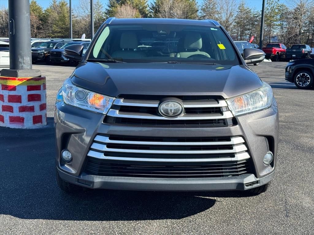 Used 2018 Toyota Highlander XLE image 8