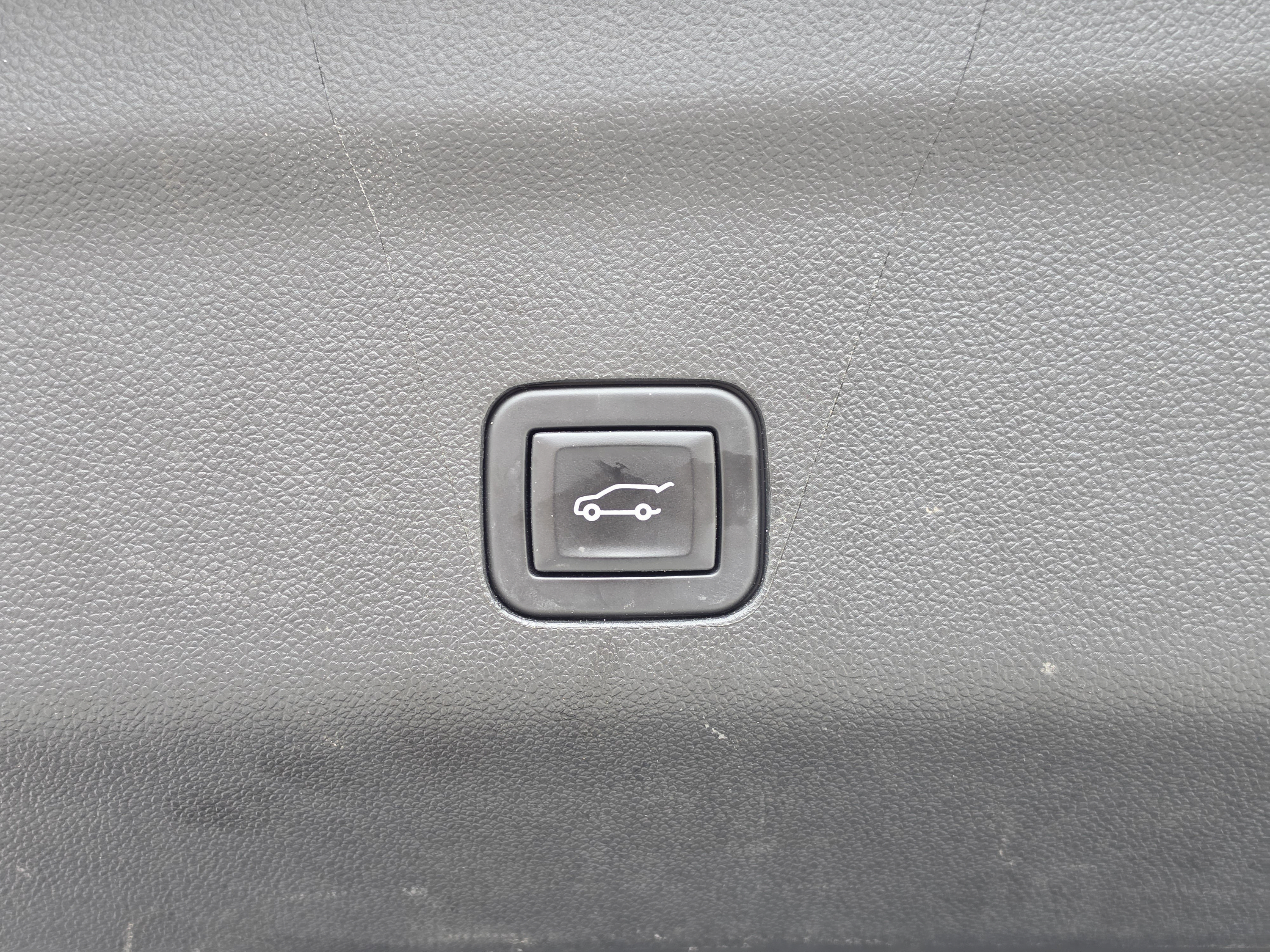 Used 2023 Cadillac Escalade ESV Premium Luxury w/ Performance Package AWD/4WD image 14