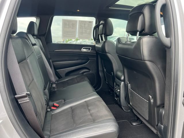 Used 2019 Jeep Grand Cherokee Altitude AWD/4WD image 13
