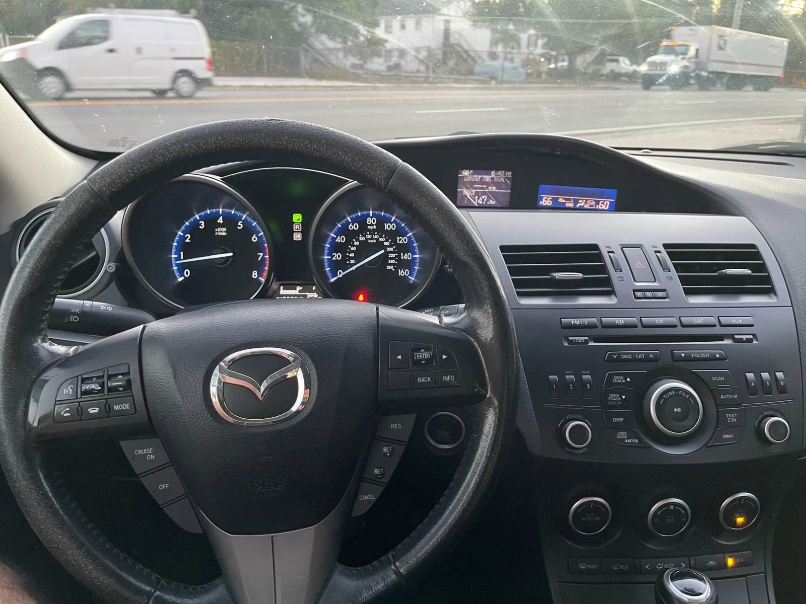 Used 2013 MAZDA MAZDA3 i Touring FWD image 12