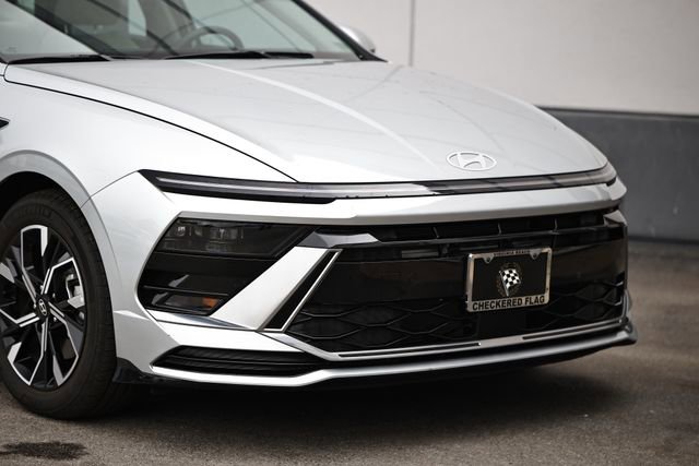 Used 2024 Hyundai Sonata SEL image 2