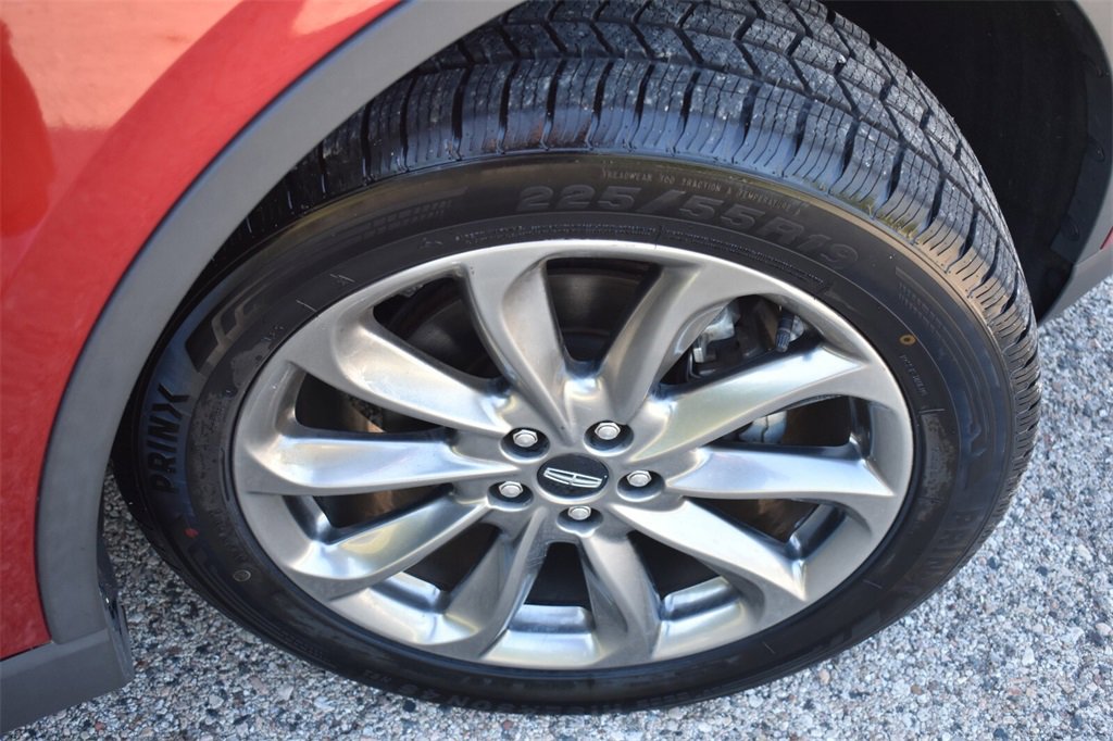 Used 2022 Lincoln Corsair AWD w/ Premium Package image 15