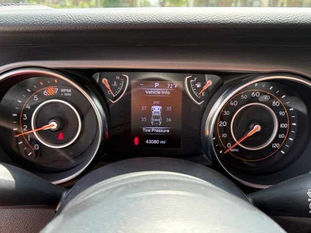 Used 2023 Jeep Wrangler Sport AWD/4WD image 15