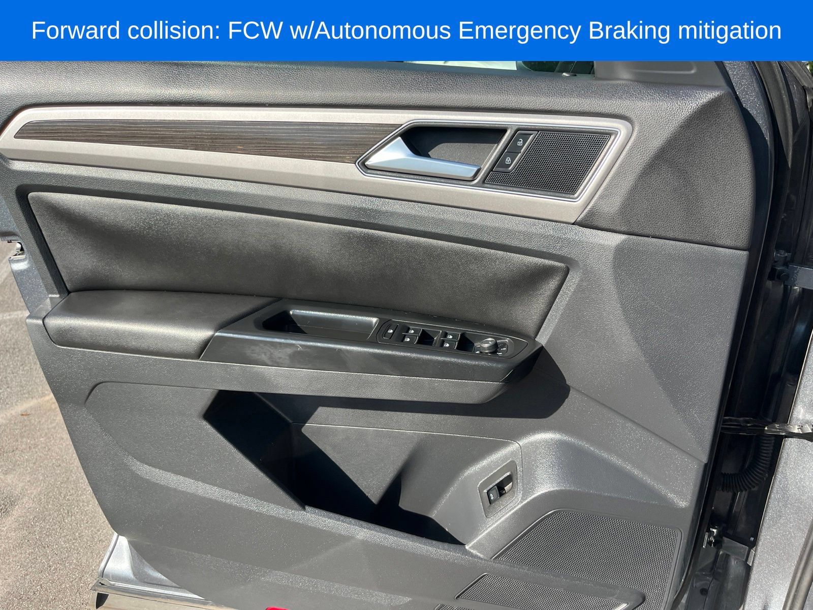 Used 2019 Volkswagen Atlas SEL AWD/4WD image 12