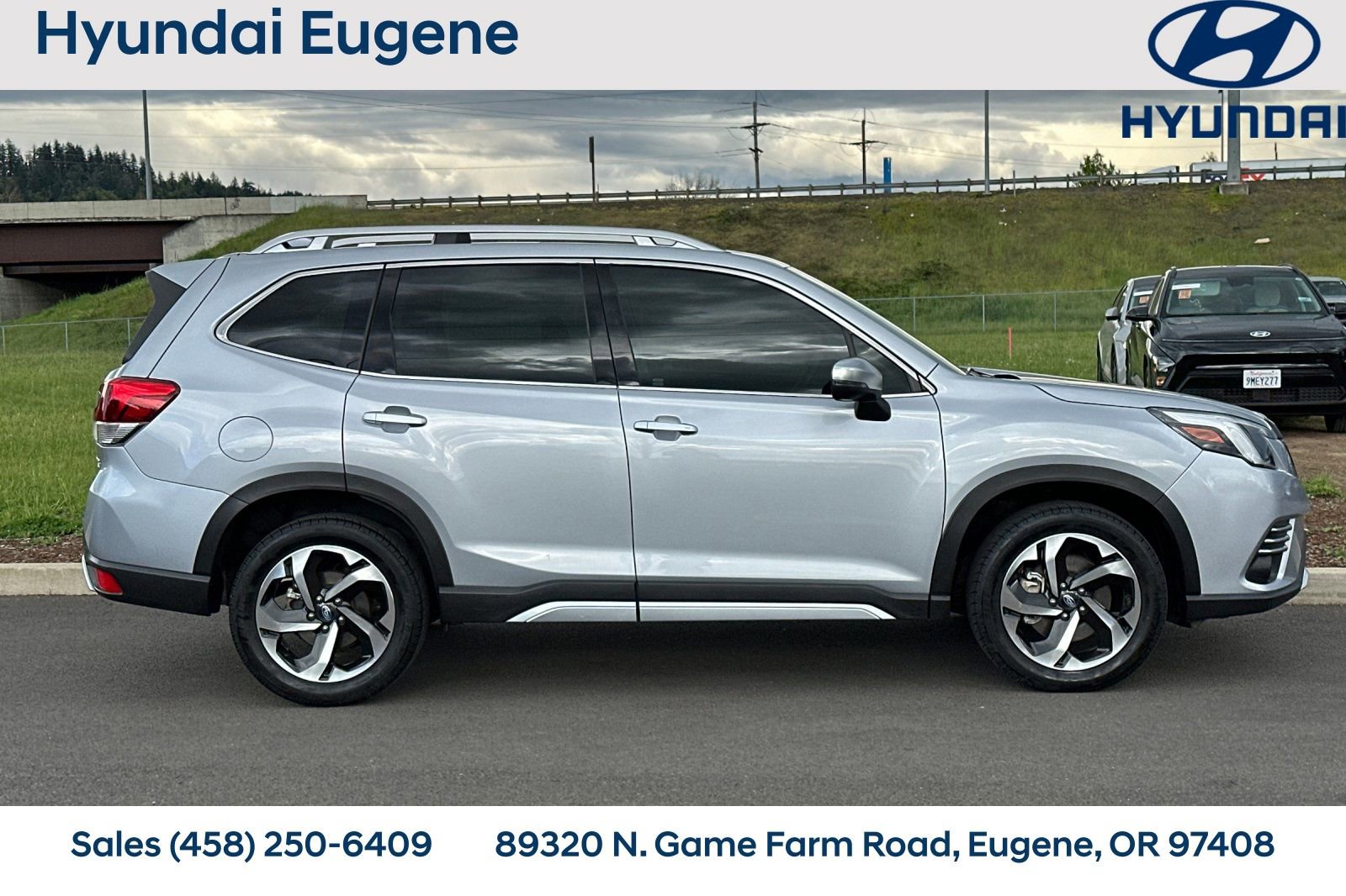 Used 2022 Subaru Forester Touring image 2