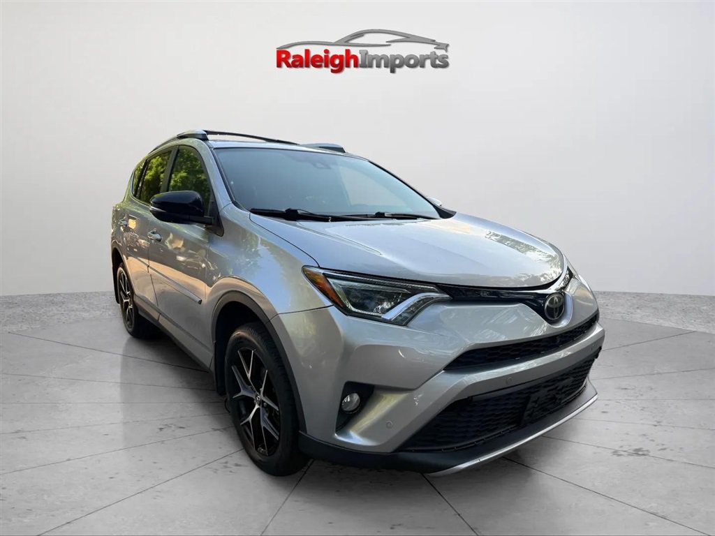Used 2016 Toyota RAV4 SE w/ Advanced Technology Package AWD/4WD image 3