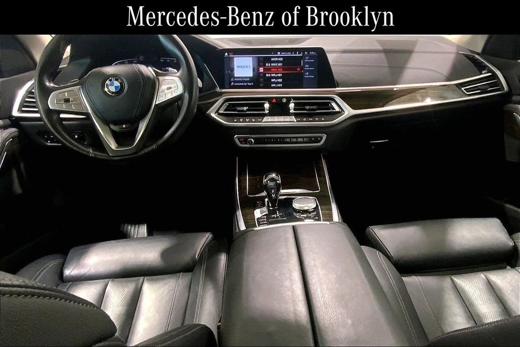 Used 2021 BMW X7 xDrive40i w/ Premium Package 2 image 16