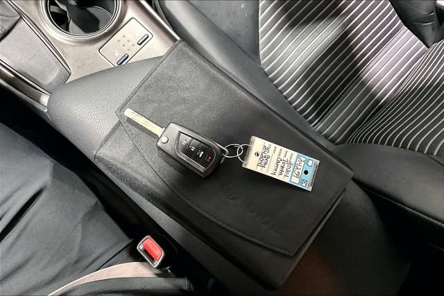 Used 2024 Toyota Camry SE FWD image 36