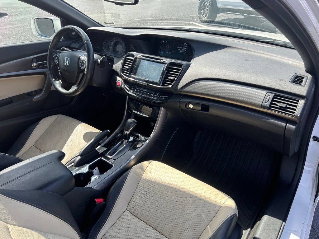 Used 2017 Honda Accord EX-L image 40