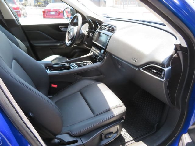 Used 2018 Jaguar F-PACE Premium AWD/4WD image 16
