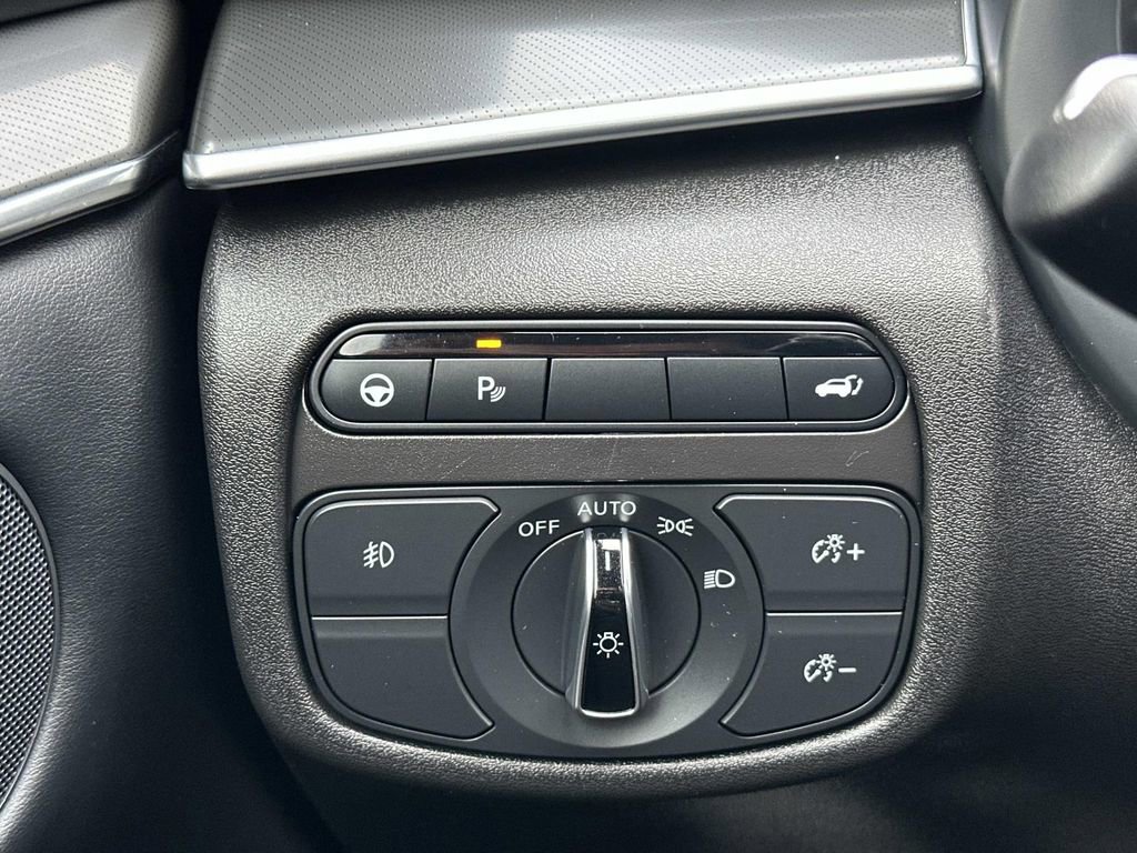 Certified 2025 INFINITI QX55 Luxe w/ Cargo Package image 17