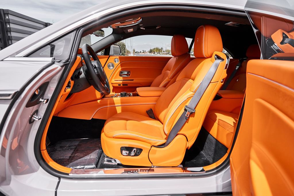 Used 2025 Rolls-Royce Spectre w/ Spectre Launch Package image 27