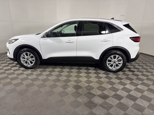 Used 2023 Ford Escape Active image 6
