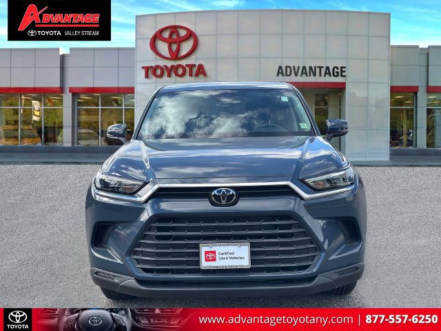 Certified 2025 Toyota Grand Highlander AWD image 2