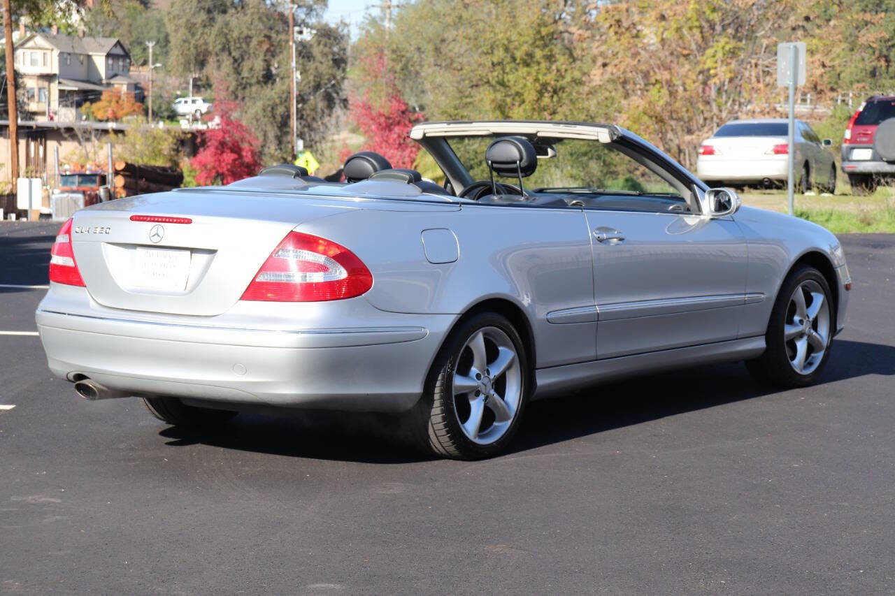 Used 2005 Mercedes-Benz CLK 320 Cabriolet image 8