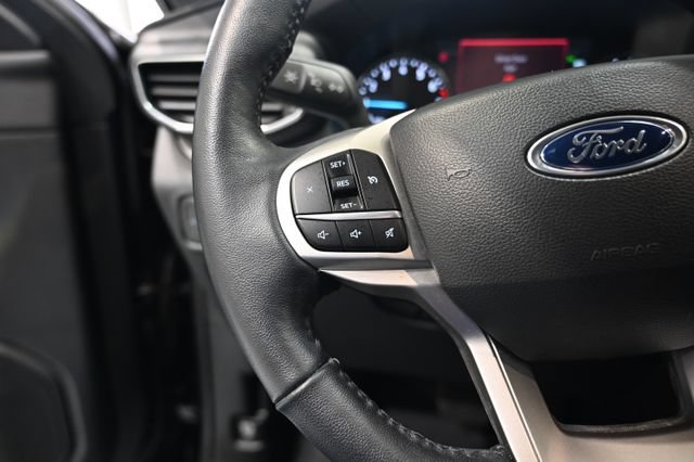 Used 2022 Ford Explorer XLT w/ Equipment Group 202A AWD/4WD image 24