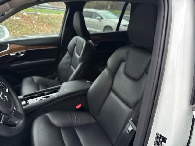 Used 2023 Volvo XC90 B6 Plus w/ Protection Package image 16