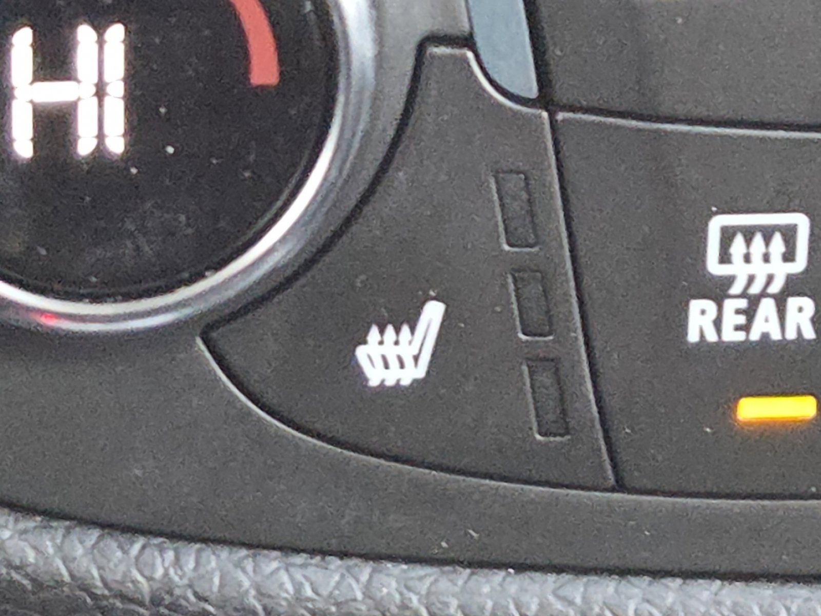 Used 2020 Chevrolet Equinox LT w/ Driver Convenience Package image 5