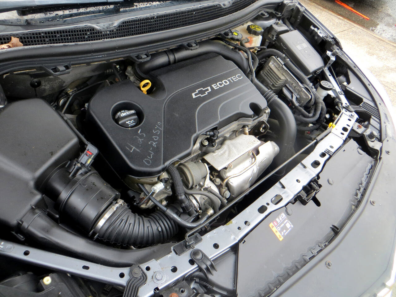 Used 2018 Chevrolet Cruze LT w/ Convenience Package image 5