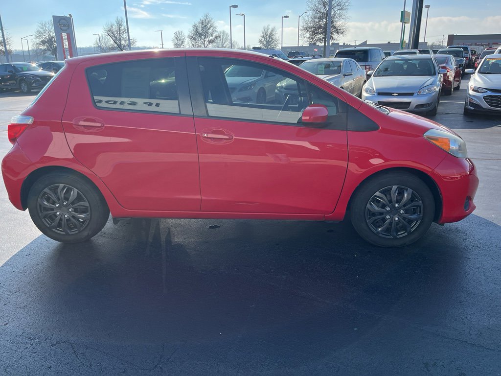 Used 2013 Toyota Yaris LE image 6